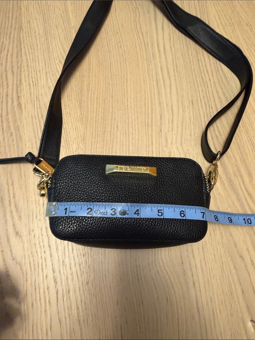 Steve Madden Crossbody Bag with Gold Accents - Picture 4 of 7